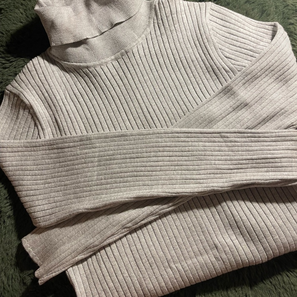 Women's Ribbed Turtleneck Sweater - Cream
